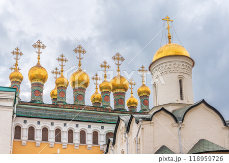 Golden domes of Upper Saviour Cathedral and Terem Churches at the Grand Kremlin Palace in Moscow. 118959726