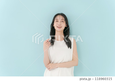 30代女性のビューティーポートレート 30代女性のビューティーポートレート 118960315