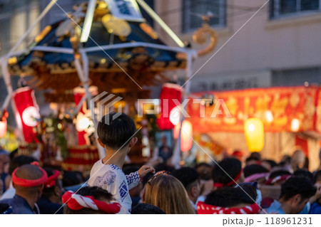 秦野たばこ祭 御輿パレードの風景 秦野たばこ祭 御輿パレードの風景 118961231