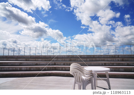 青空と屋上テラス 青空と屋上テラス 118963113