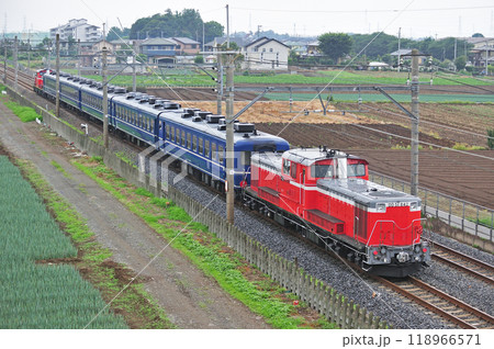 高崎線 深谷ー岡部 JR東日本 DD51-895+12系+DD51-842(高崎) DL碓氷 高崎線 深谷ー岡部 JR東日本 DD51-895+12系+DD51-842(高崎) DL碓氷 118966571