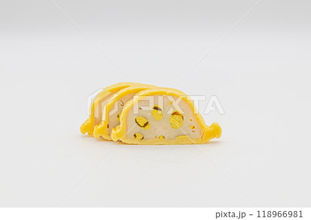 スライスした辛子蓮根　熊本県の特産物 118966981