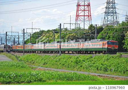 高崎線　本庄ー岡部　JR東日本　185系　OM03編成（大宮）　草津 118967960