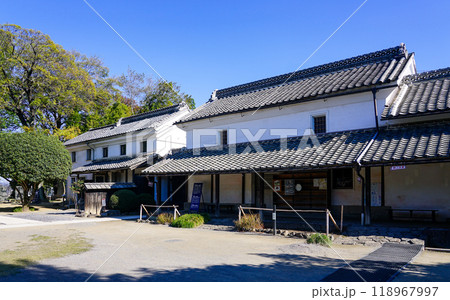 渋沢栄一生家　中の家（なかんち）　埼玉県深谷市血洗島 118967997