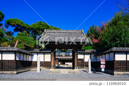 渋沢栄一生家　中の家（なかんち）　埼玉県深谷市血洗島 118968020