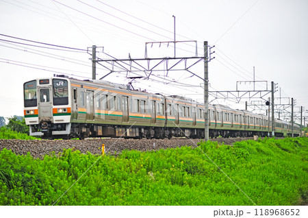 高崎線 岡部ー本庄 JR東日本 211系 C10編成(高崎) 高崎線 岡部ー本庄 JR東日本 211系 C10編成(高崎) 118968652