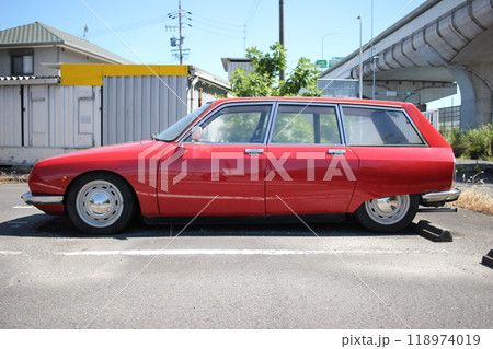 自動車イメージ　シトロエン　欧州車　ヨーロッパ車 118974019