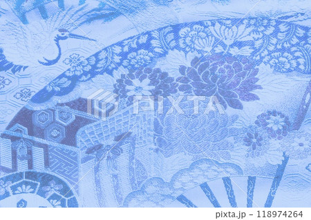 和風背景素材　12　菊の花と牛車の刺繍背景 118974264