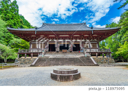 京都市右京区 神護寺の金堂 京都市右京区 神護寺の金堂 118975095