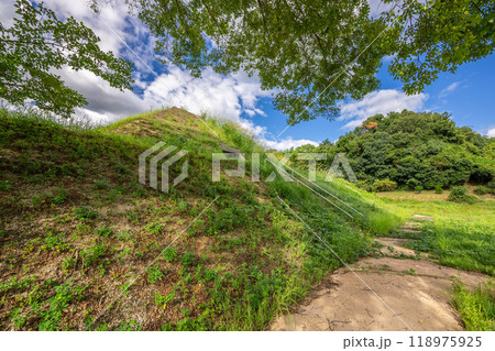与楽カンジョ古墳（奈良県高市郡高取町） 118975925