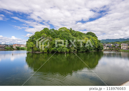 孝元天皇  劒池嶋上陵（奈良県橿原市石川町） 118976083