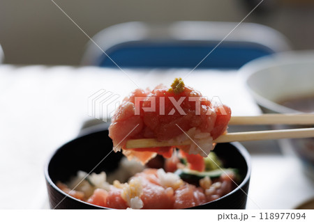 中おち丼箸上げ（青森中央卸売市場食堂） 118977094