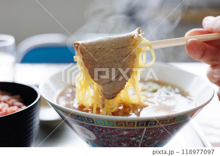 チャーシューアップ（青森中央卸売市場食堂） 118977097