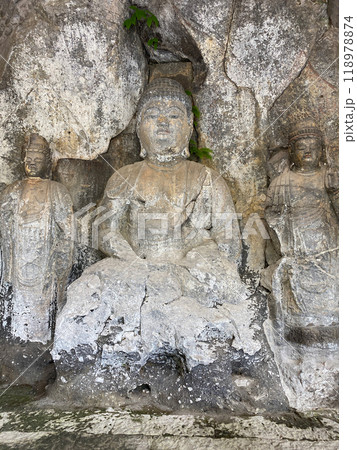臼杵石仏 阿弥陀三尊像 臼杵石仏 阿弥陀三尊像 118978874