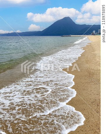 別府 餅が浜海岸と高崎山 別府 餅が浜海岸と高崎山 118978895