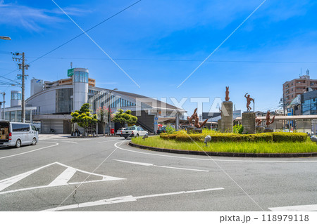 JR豊川駅と名鉄豊川線豊川駅の周辺の街並み(愛知県) JR豊川駅と名鉄豊川線豊川駅の周辺の街並み(愛知県) 118979118