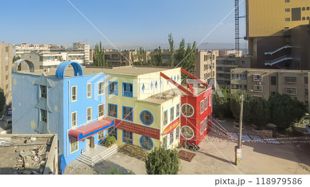 中国 新疆ウイグル自治区 カシュガルの幼稚園 / Kashgar, Xinjiang, China 中国 新疆ウイグル自治区 カシュガルの幼稚園 / Kashgar, Xinjiang, China 118979586