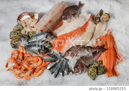 An Exquisite Assorted Fresh Seafood Collection Beautifully Presented on Ice for Enjoyment 118985253