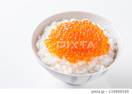 イクラ丼 118988589