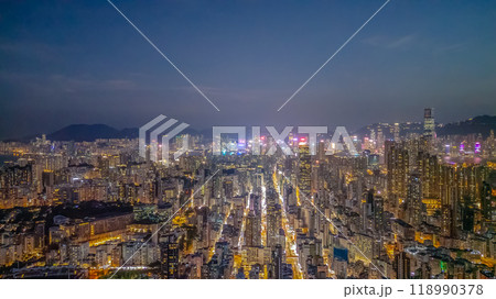 the Middle of Kowloon at twilight, hong kong 118990378