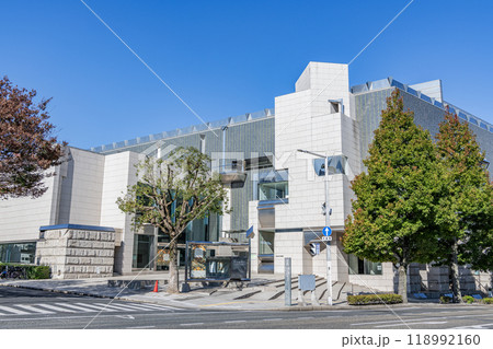 岡山県岡山市 快晴の岡山県立美術館 岡山県岡山市 快晴の岡山県立美術館 118992160