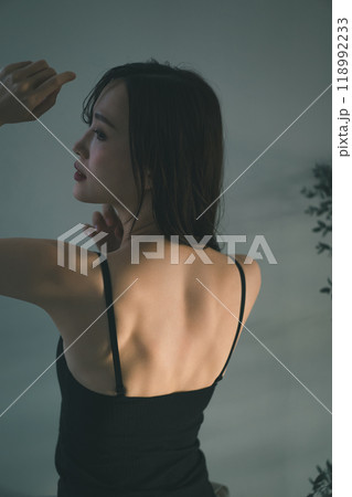 背中ケア 118992233