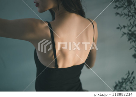 背中ケア 背中ケア 118992234