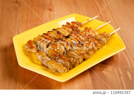 焼き鳥 鶏皮 焼き鳥 鶏皮 118992387