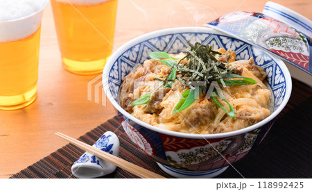 他人丼 ( 牛とじ丼 ) 他人丼 ( 牛とじ丼 ) 118992425