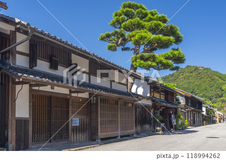 近江八幡 新町通りの風情ある町並み 近江八幡 新町通りの風情ある町並み 118994262