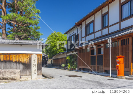 近江八幡 新町通りの風情ある町並み 近江八幡 新町通りの風情ある町並み 118994266