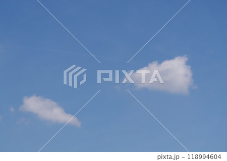 青空と雲 118994604