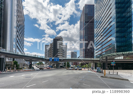 東京都港区芝、札の辻交差点 118998360