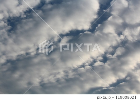 波打つ雲 波打つ雲 119008021