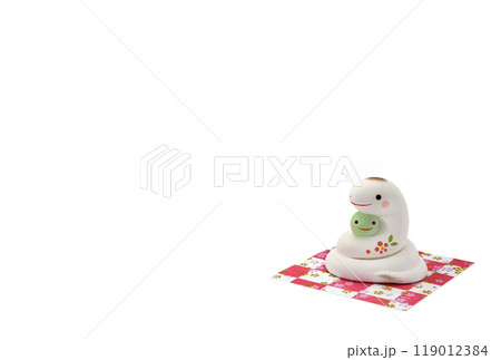 へび　巳年　年賀素材　はがきサイズ 119012384