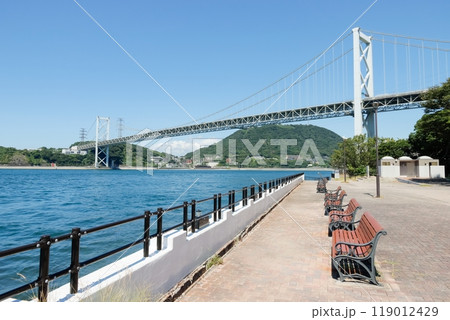 北九州市門司区ノーフォーク広場から望む関門橋 北九州市門司区ノーフォーク広場から望む関門橋 119012429