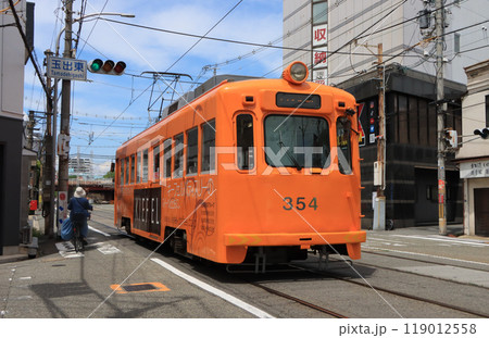 阪堺電気軌道　東玉出駅の350形電車 119012558