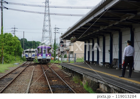 北条鉄道 到着するフラワ2000形とキハ40（北条町駅） 119013284