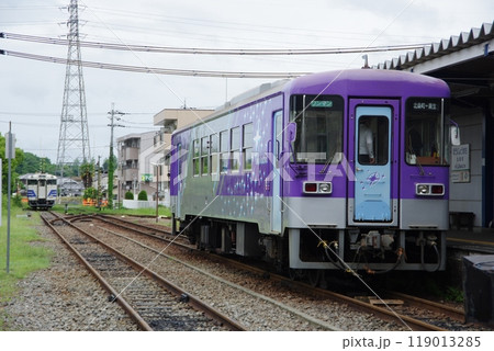 北条鉄道 フラワ2000形とキハ40(北条町駅) 北条鉄道 フラワ2000形とキハ40(北条町駅) 119013285