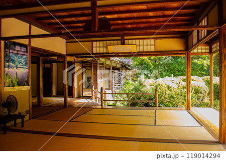 【京都風景】詩仙堂　落ち着きのある庭 119014294