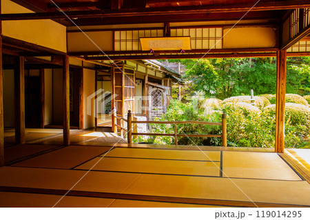 【京都風景】詩仙堂　落ち着きのある庭 119014295