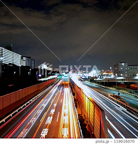 夜の高速道路 119016070