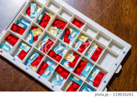 お薬カレンダー 薬トレー サプリメントトレー お薬カレンダー 薬トレー サプリメントトレー 119016261