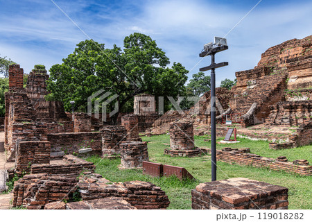 アユタヤ歴史公園散策 119018282
