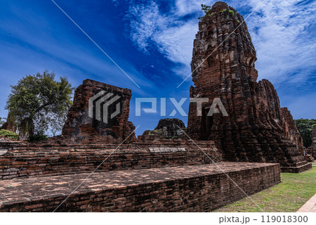 アユタヤ歴史公園散策 119018300