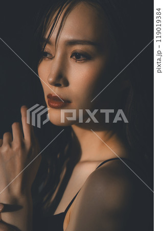 若い女性のビューティーポートレート 若い女性のビューティーポートレート 119019384