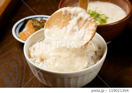 麦とろご飯 119021304