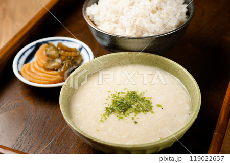 とろろ芋と麦飯 119022637