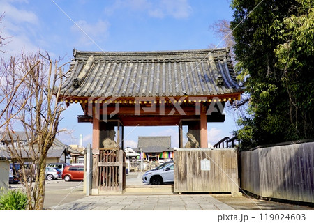 行基の誕生地で文殊菩薩の合格祈願ハンカチで有名な家原寺(えばらじ)の風景 大阪府堺市西区 行基の誕生地で文殊菩薩の合格祈願ハンカチで有名な家原寺(えばらじ)の風景 大阪府堺市西区 119024603