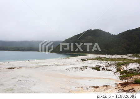 恐山 宇曽利湖の極楽浜 恐山 宇曽利湖の極楽浜 119026098